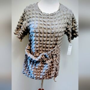 Heydari Puff Short Sleeve Top With Gathered Front Pocket